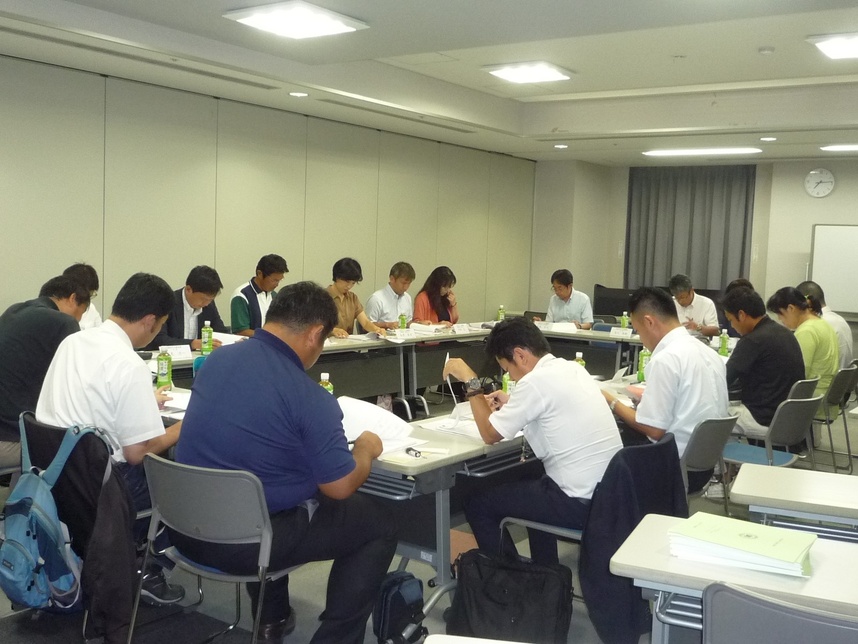 第1回8区PTA連合会会長 三役合同会議の様子